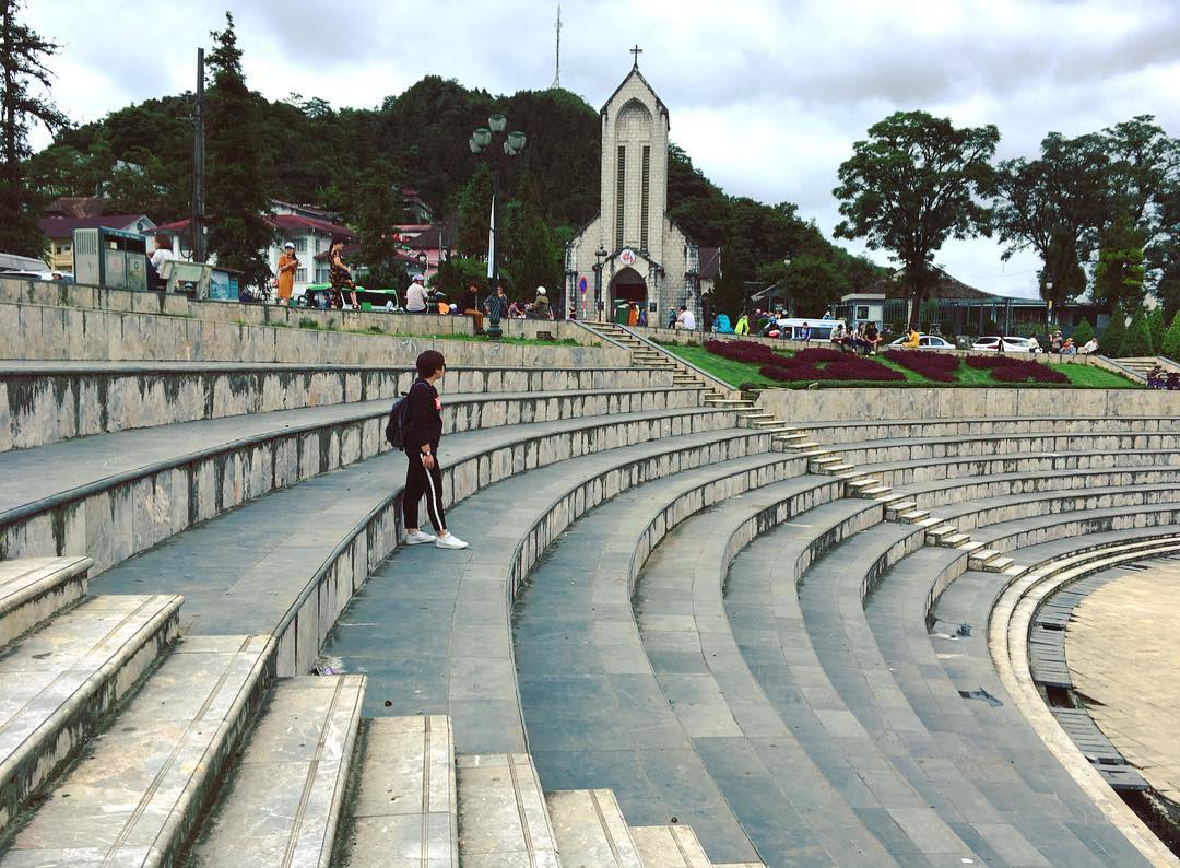 Review Nhà thờ đá Sapa - điểm check-in sống ảo cực "hot"