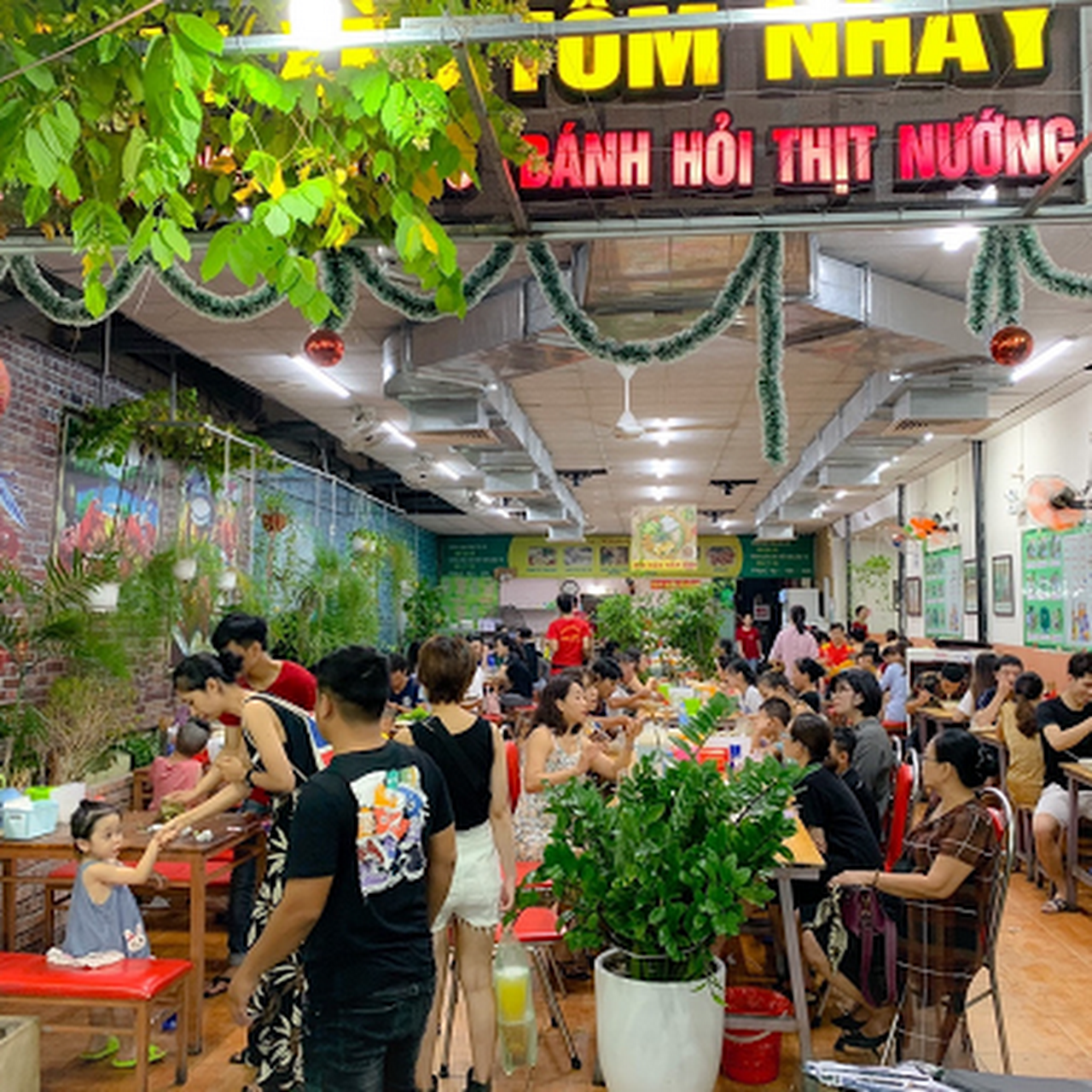 Top các quán ăn ngon Đà Nẵng nổi tiếng nhất định phải ghé