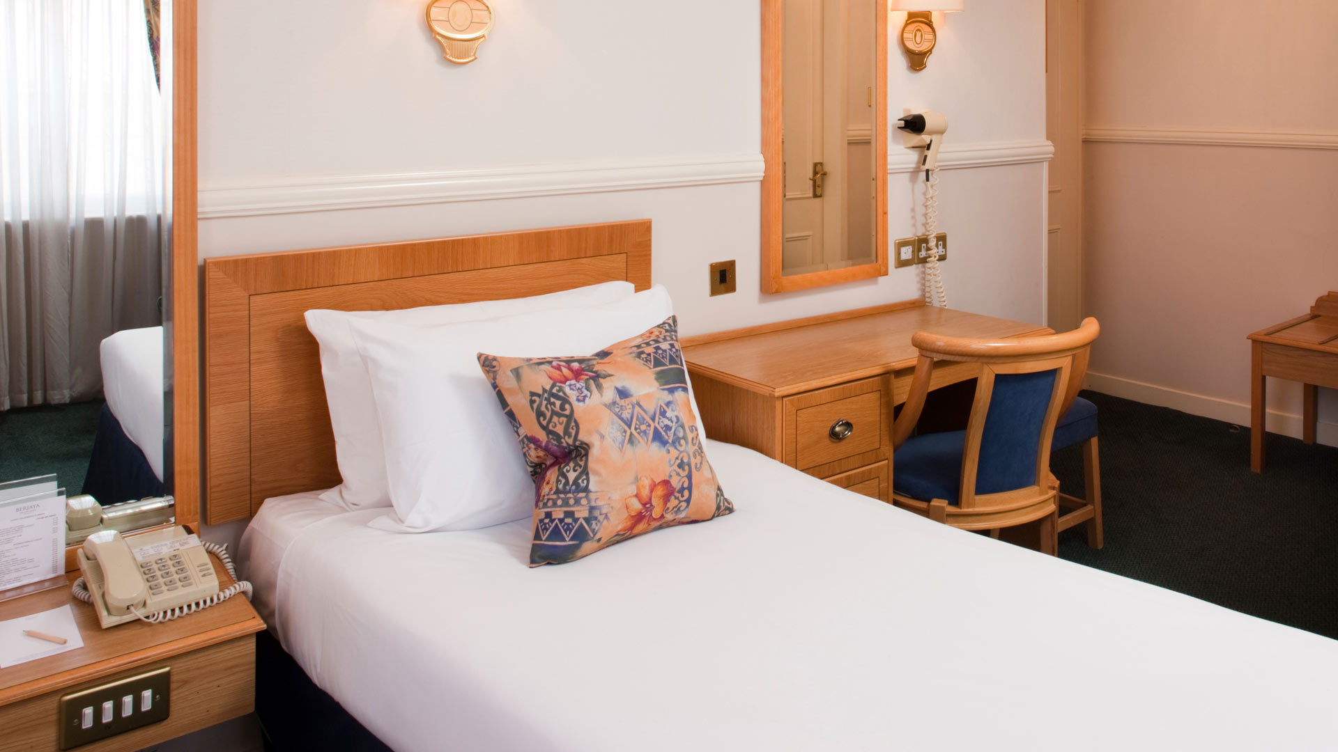 Japanese Restaurant and Hotel Sakura