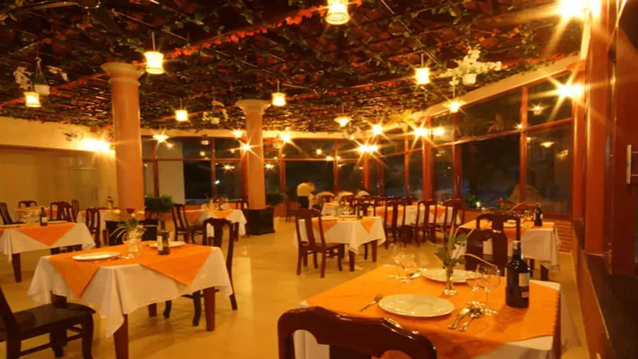 Top 20 nhà hàng Phú Quốc giá bình dân, nổi tiếng, được yêu thích