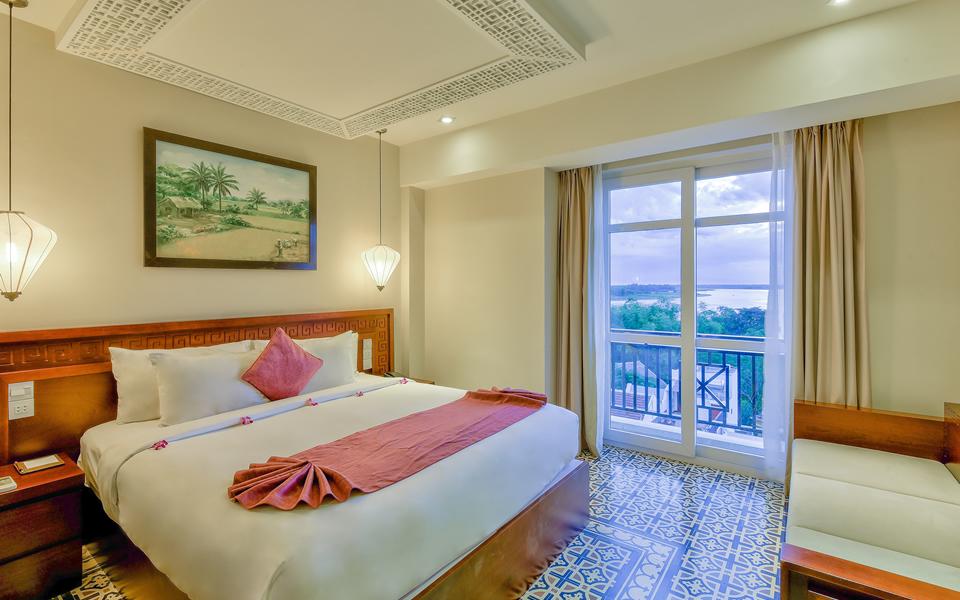 Royal Riverside Hội An