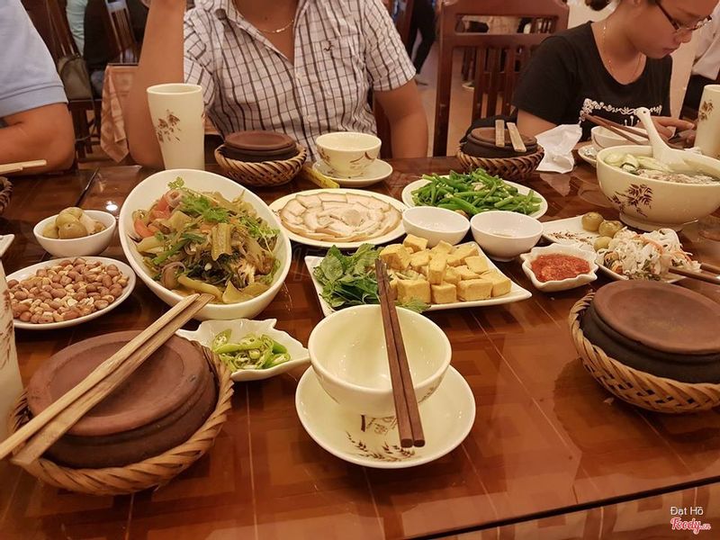 cơm niêu Đà Nẵng