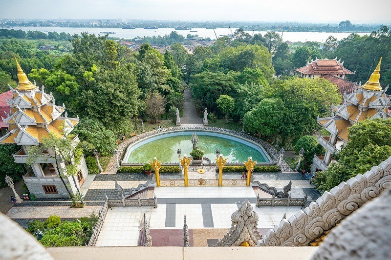 Review Chùa Bửu Long - Ngôi chùa mang phong cách Thái nổi tiếng