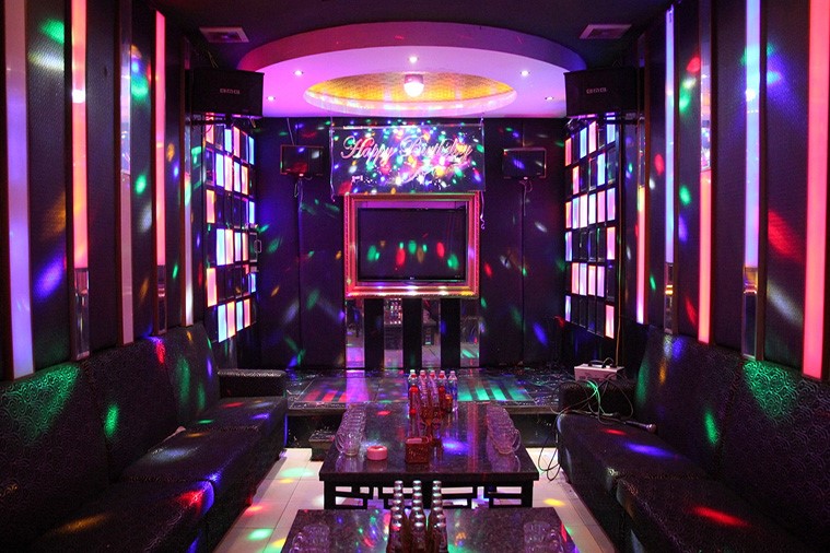 Top quán karaoke Đà Nẵng hiện đại chất lượng vui hết mình