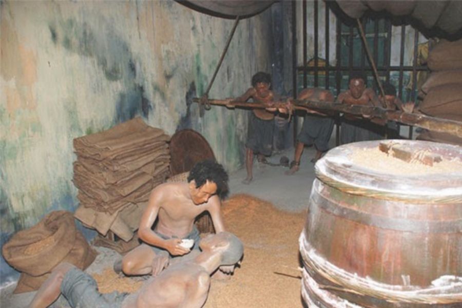 nhà tù côn đảo