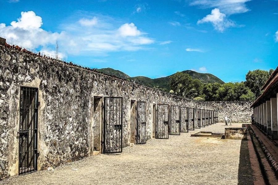nhà tù côn đảo