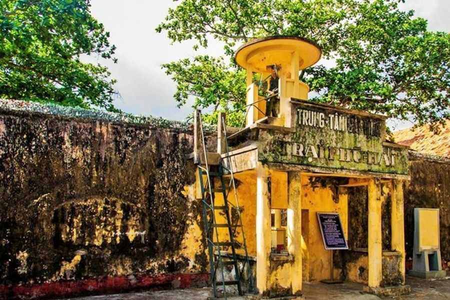 nhà tù côn đảo