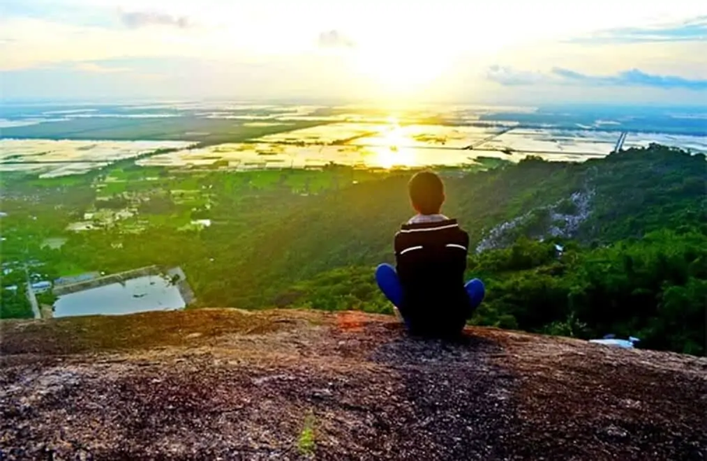 Núi Cô Tô - Địa điểm yêu thích của những người yêu leo núi ở An Giang 