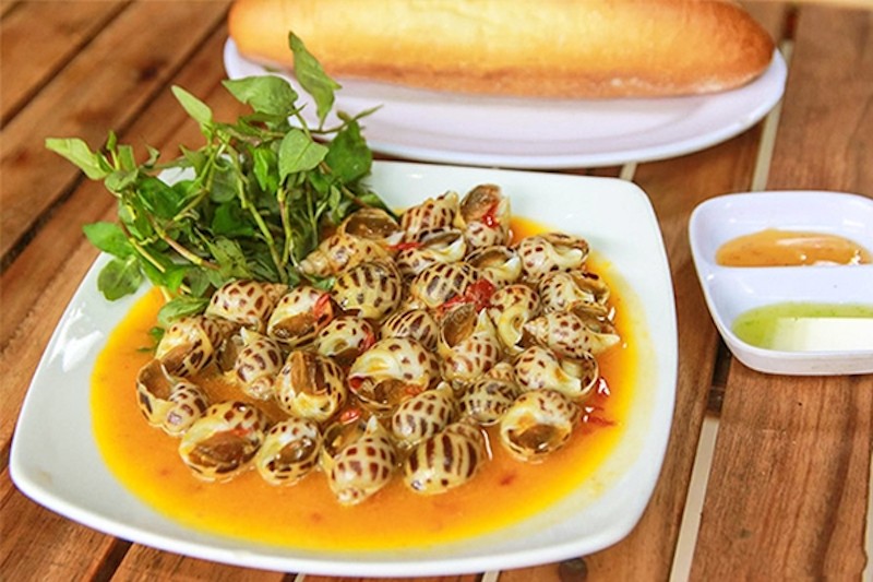 Ốc nhớ Sài Gòn - Món ăn vặt không thể bỏ qua khi đi du lịch