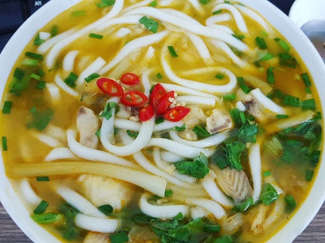Bánh canh cá lóc Huế - Thưởng thức ẩm thực cố đô 