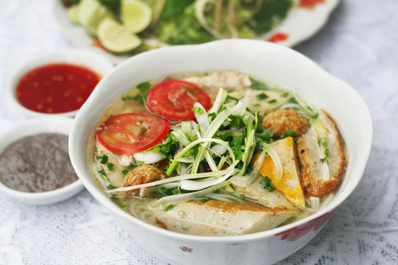 bánh canh chả cá Vũng Tàu