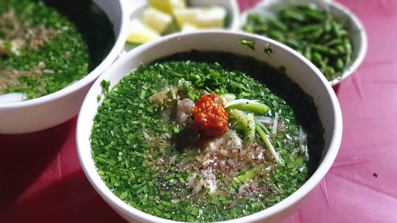 Bánh canh hẹ Phú Yên - Tinh hoa ẩm thực của xứ hoa vàng cỏ xanh