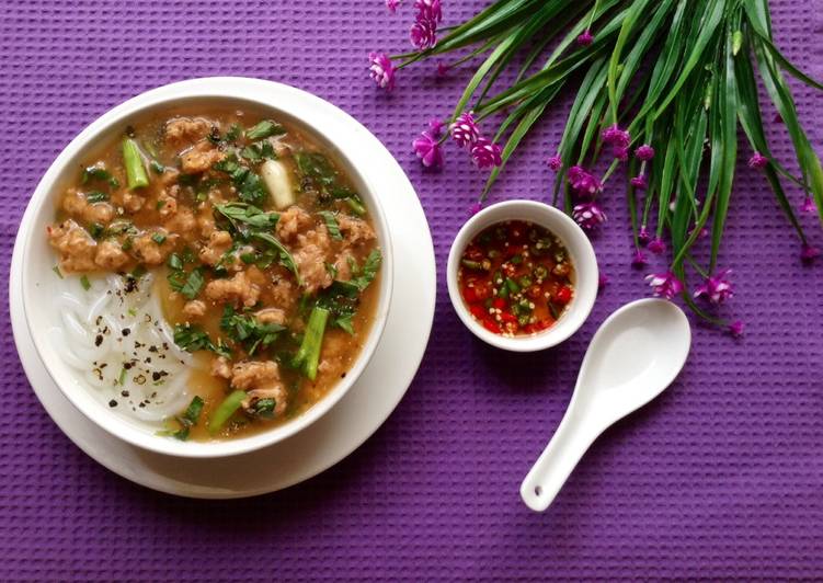 bánh canh Nam Phổ Huế