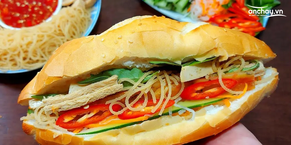 Top 10 quán Bánh mì Hội An ngon nức tiếng nhất định phải ghé