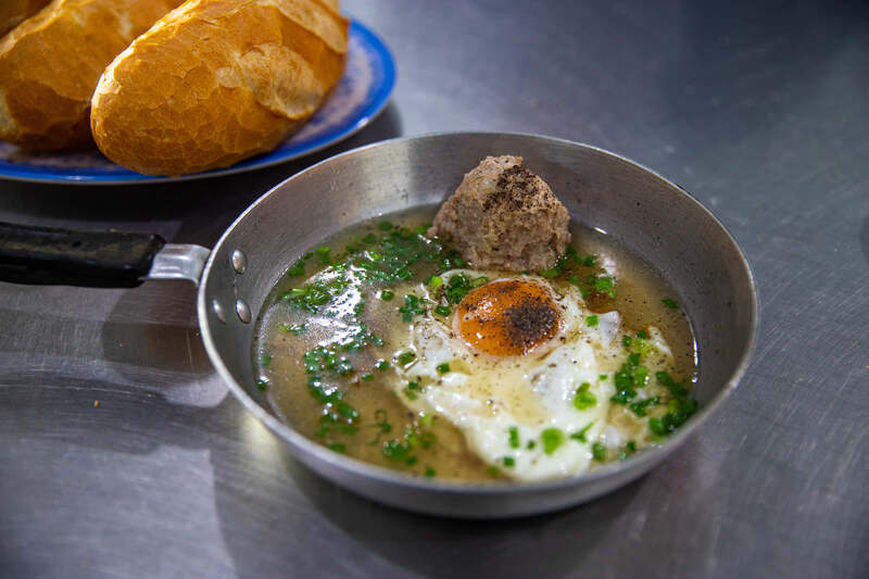 Bánh mì chảo Vũng Tàu - Bữa sáng no nê và đầy dinh dưỡng