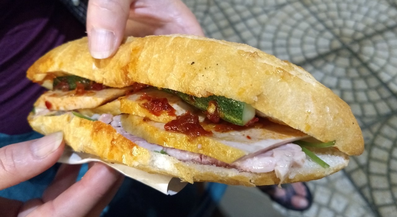 bánh mì đà nẵng