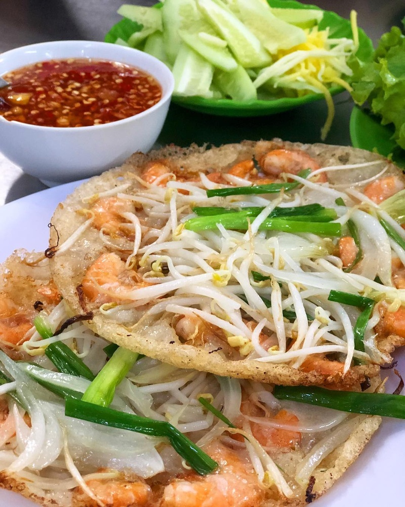 Thưởng thức đặc sản xứ Nẫu - Bánh xèo tôm nhảy