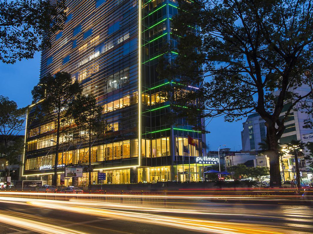 Review chùa Ngọc Hoàng linh thiêng giữa lòng Sài Gòn