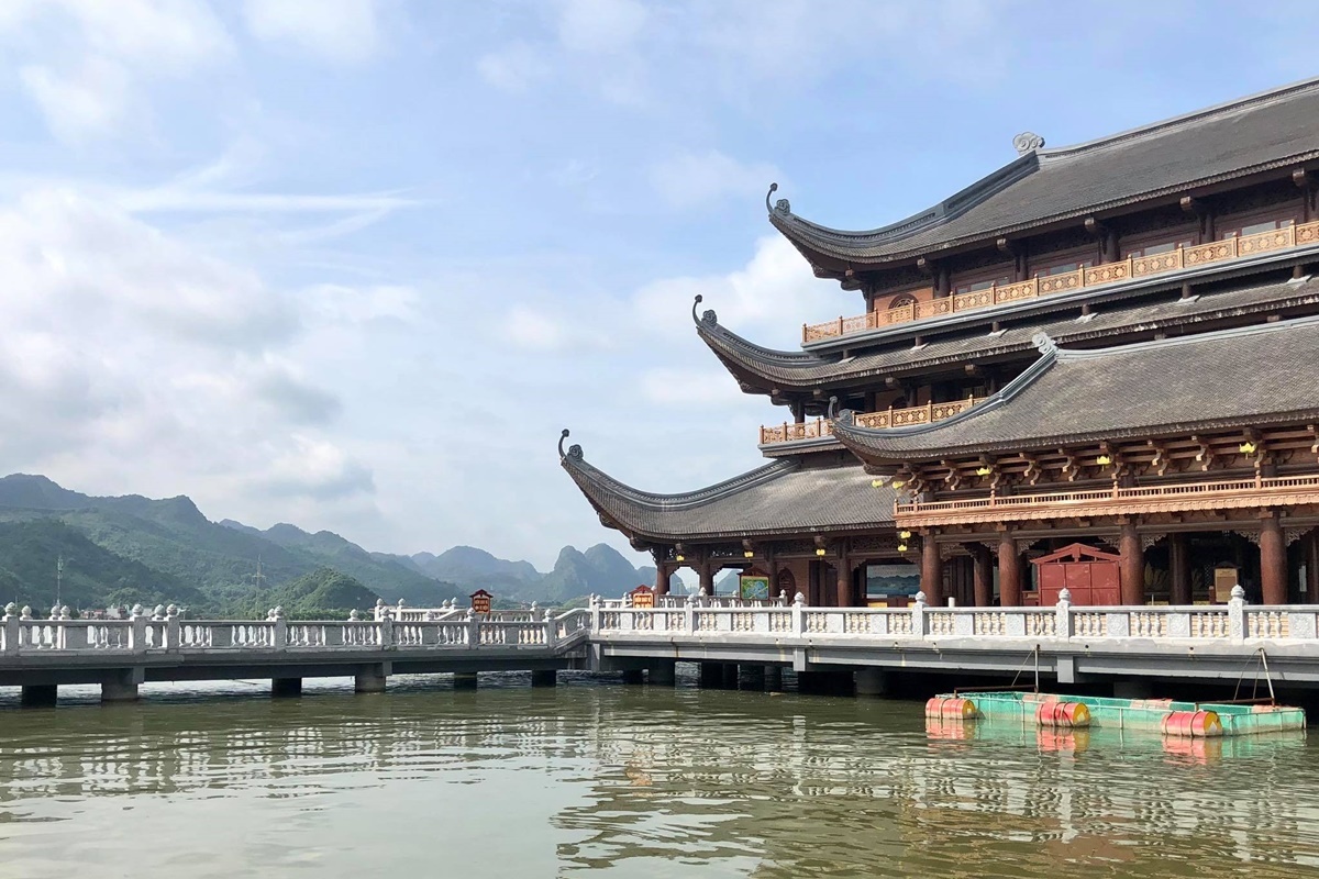 Chùa Tam Chúc - Miền đất Phật nổi tiếng giữa lòng Hà Nam