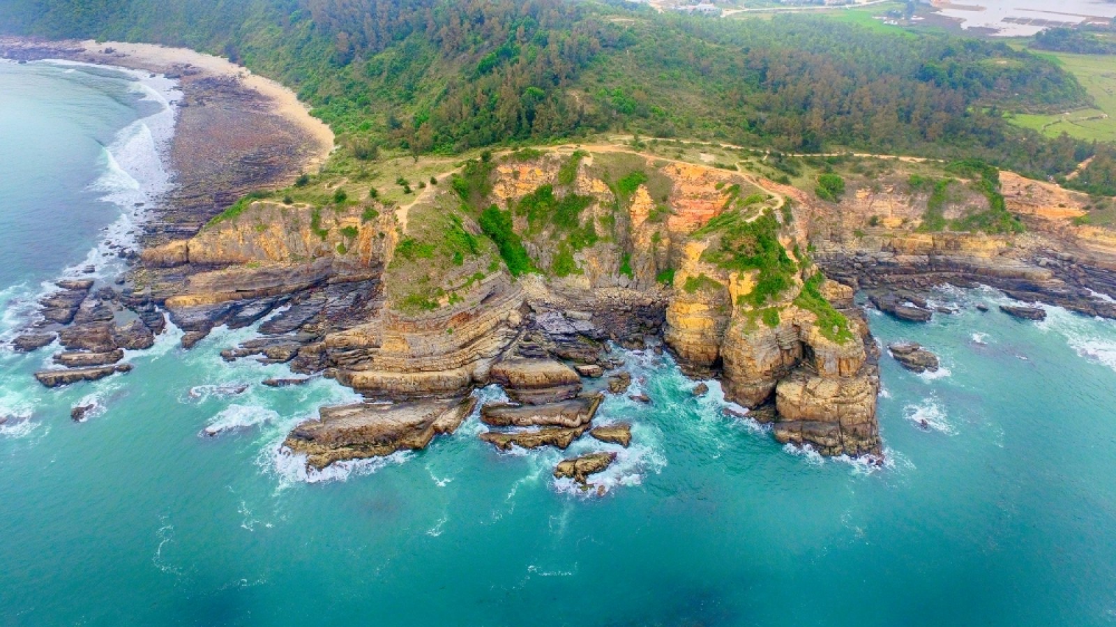 Cô tô có gì chơi? Top 15 địa điểm du lịch Cô Tô đẹp