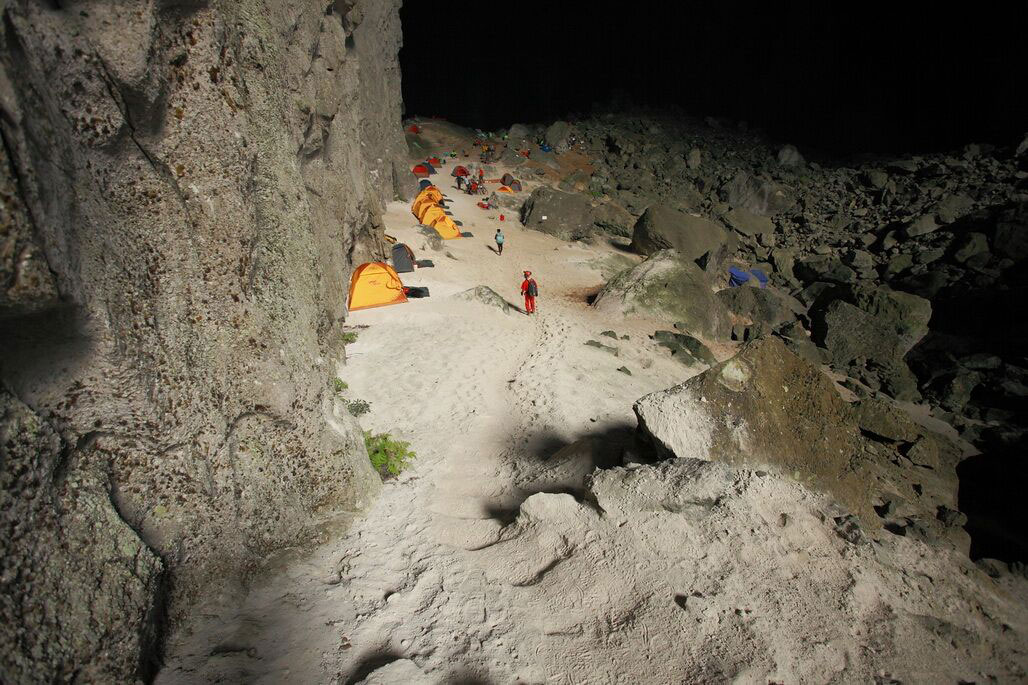 Tổng hợp kinh nghiệm khám phá hang Sơn Đoòng mới nhất năm 2022