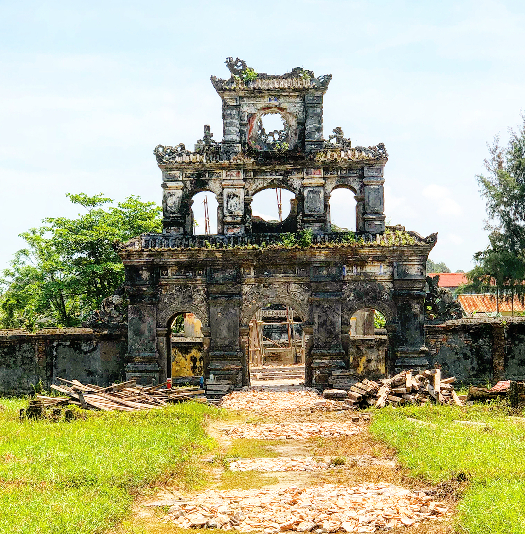 lăng tẩm Huế