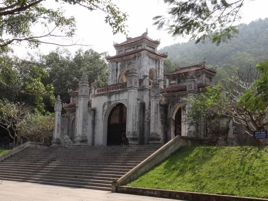 Khám phá Thành Nhà Hồ - di tích lịch sử nổi tiếng xứ Thanh