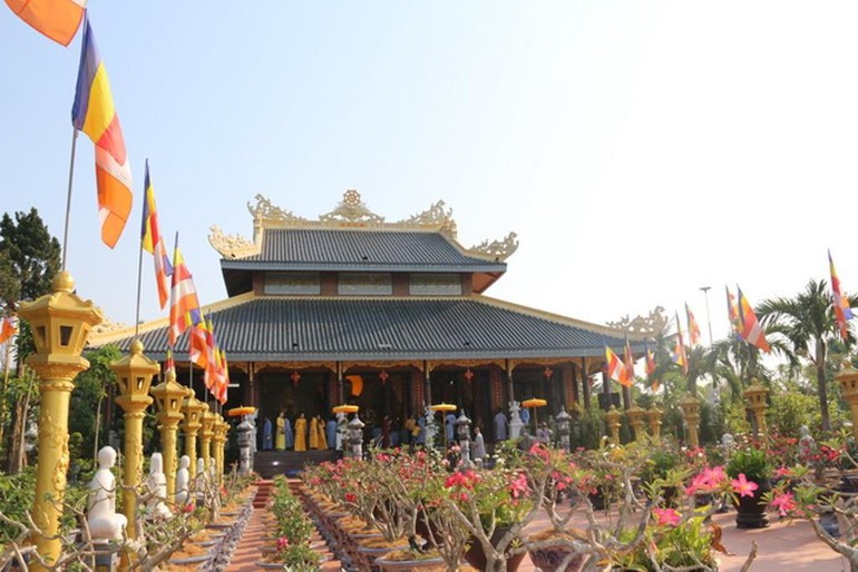 chùa Huế