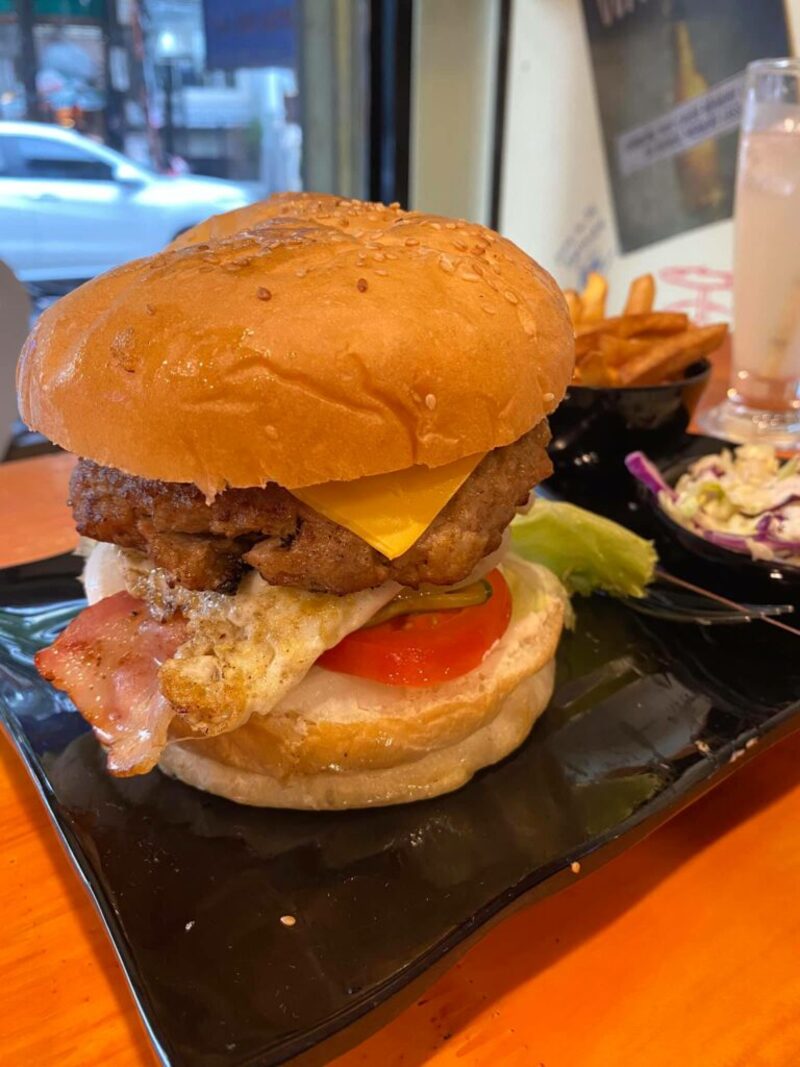 Top 20 nhà hàng & quán hamburger gần đầy ngon ở Hà Nội