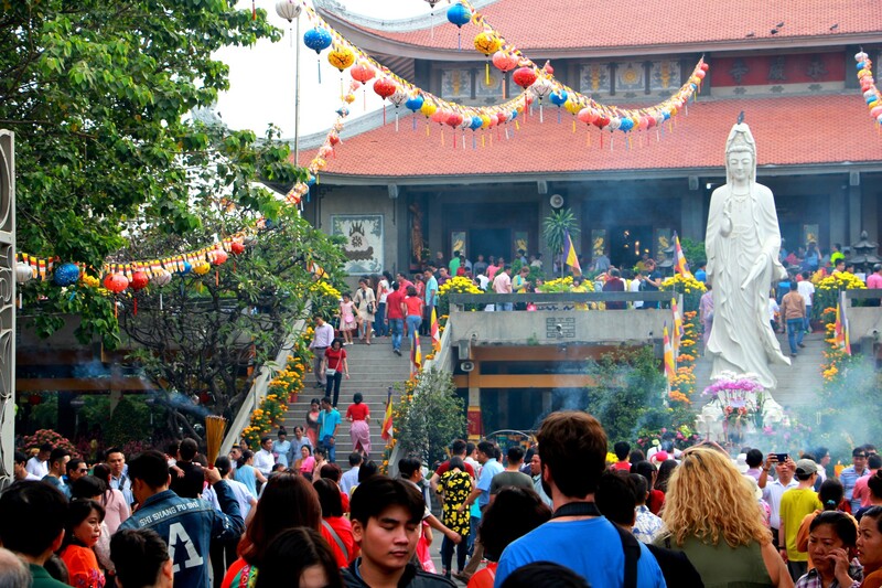 Chùa Vĩnh Nghiêm - Điểm du lịch tâm linh ngay tại TP. HCM bạn không thể bỏ qua!