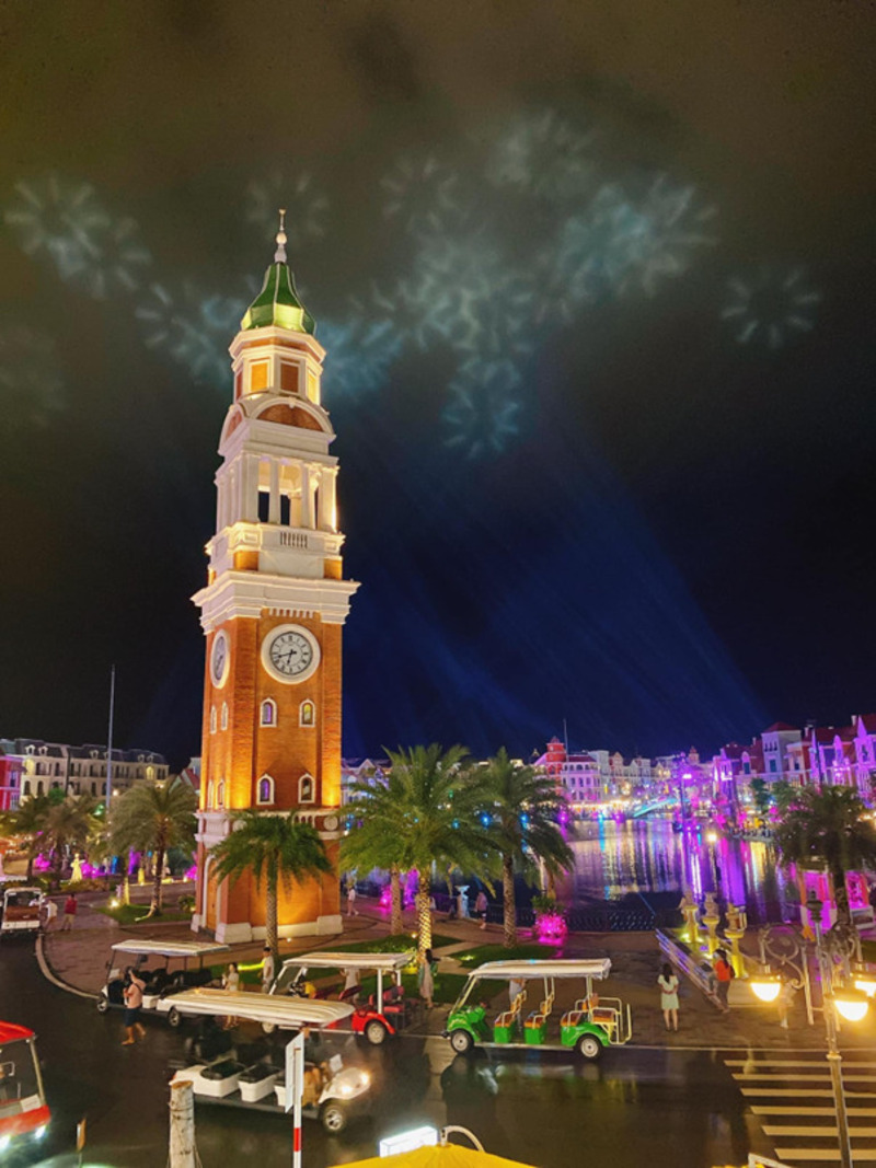 Review nhà hàng Crazy Crab Phú Quốc - nhà hàng hải sản tươi sống lớn nhất tại Grand World