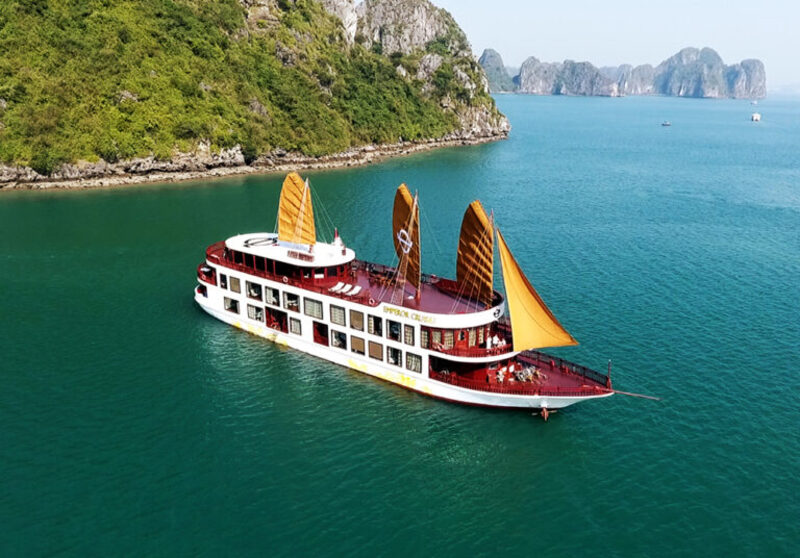 Top 10 du thuyền Hạ Long sang trọng, tiện nghi, đáng trải nghiệm