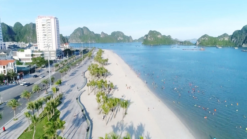 Hạ Long - Du lịch giữa kỳ quan đá dựng