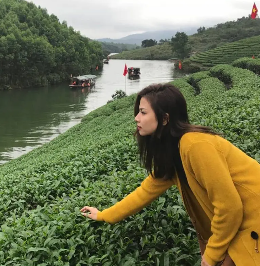 Các hình ảnh check-in của du khách tại Đảo chè Thanh Chương 