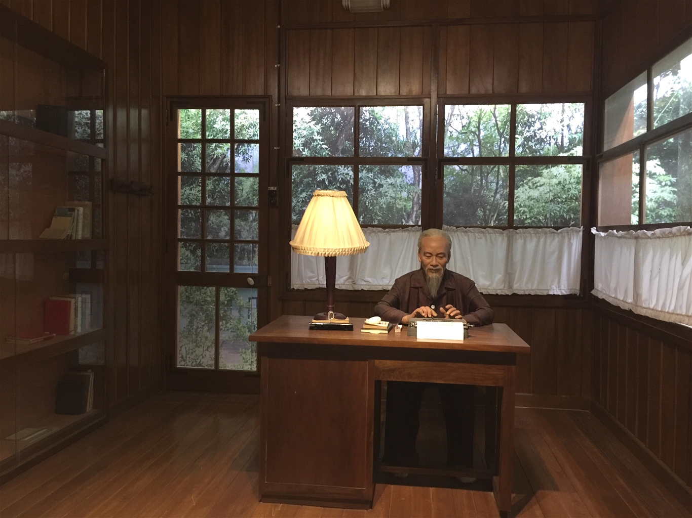 Kiến trúc độc đáo của Nhà sàn Bác Hồ