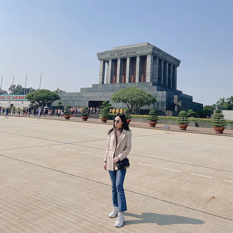 Kinh nghiệm đi khám phá Quảng trường