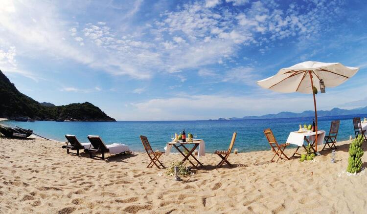 Biển Dốc Lết - Vẻ đẹp hoang sơ và bình dị nơi thành phố biển