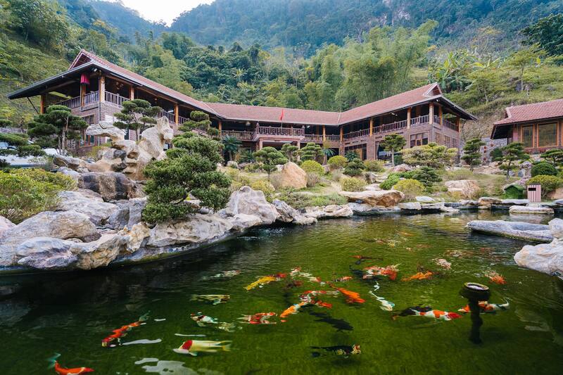 Nhà hàng Hoa Ban Núi