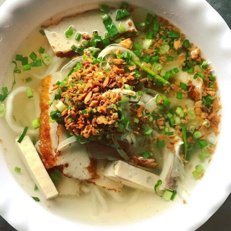 Bánh canh Đèn Dầu