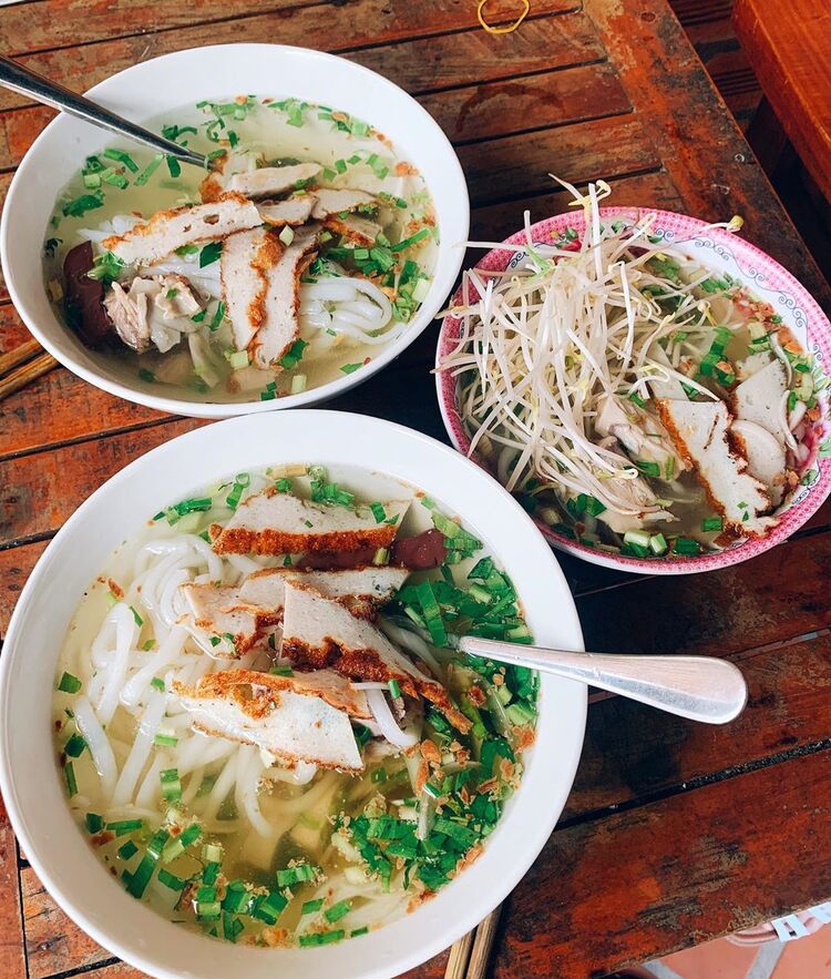 Gợi ý 4 quán ăn bánh canh chả cá Phú Quốc chất lượng nhất