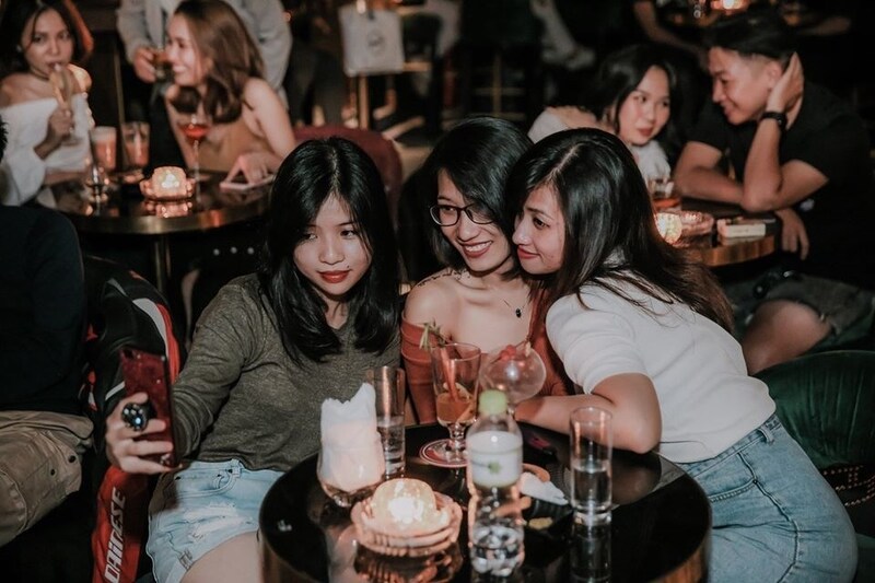 Top 20 quán bar Hà Nội sang xịn và sôi động, được yêu thích nhất
