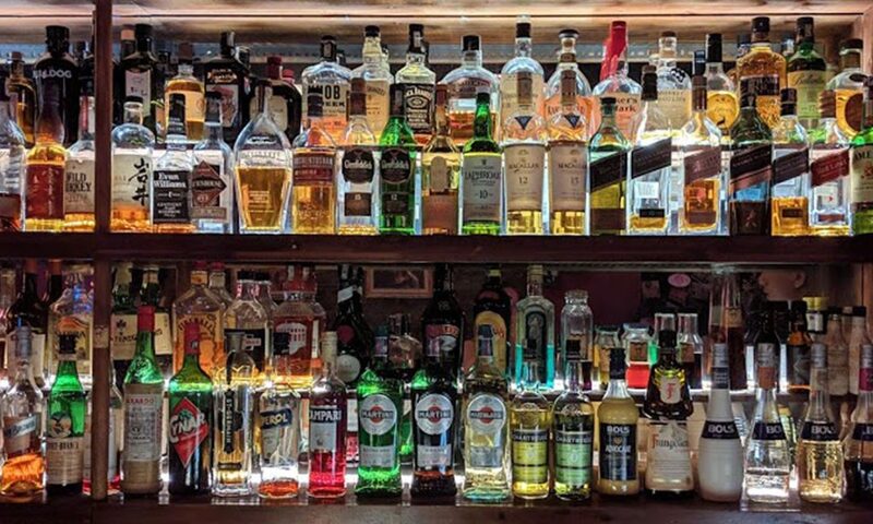 Top 20 quán bar Hà Nội sang xịn và sôi động, được yêu thích nhất