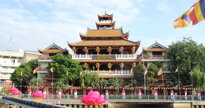 Khám phá chùa Pháp Hoa - Vẻ đẹp bình yên giữa lòng phố thị