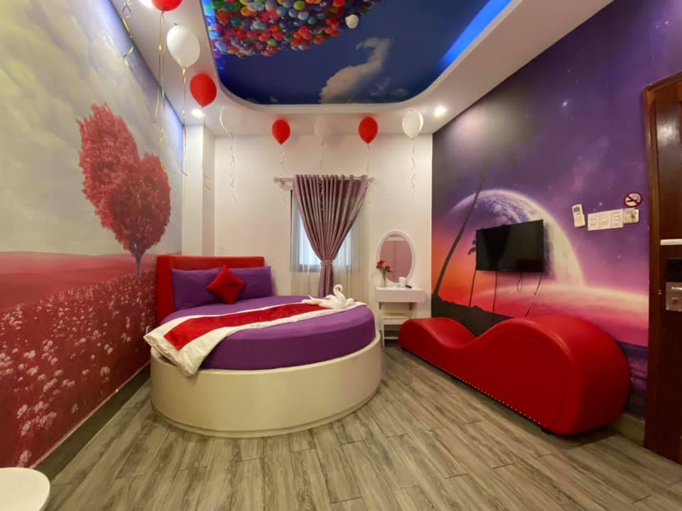 Top 6 khách sạn tình yêu Tân Bình đẹp có ghế tình yêu được yêu thích