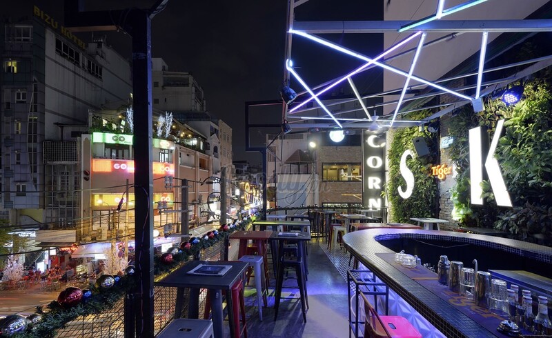 Top 15 quán bar quận 1 nổi tiếng nhất định phải ghé thăm