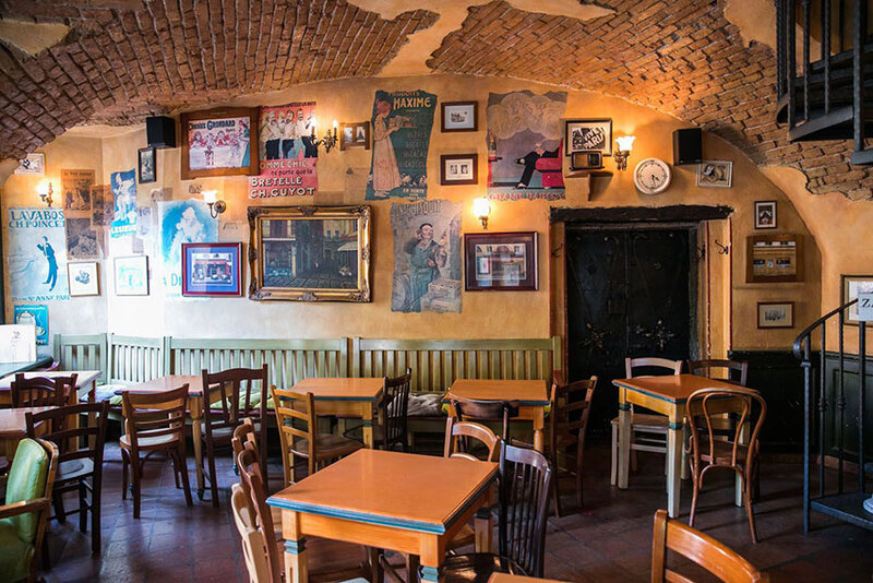 Top 10 quán cafe sách ở Hà Nội không gian cực yên tĩnh 