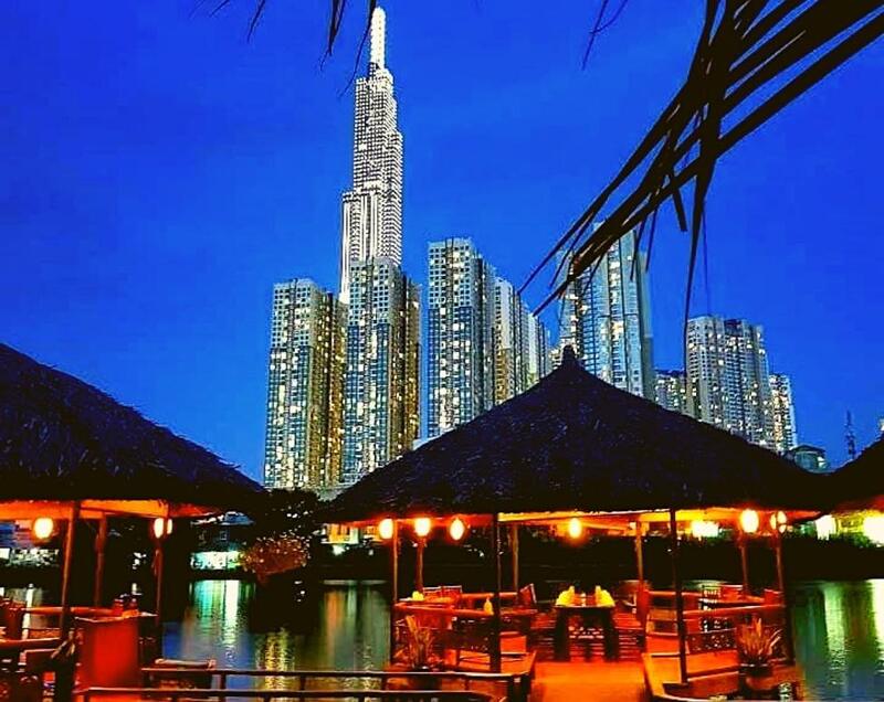 Du lịch Văn Thánh - Địa điểm tham quan nổi tiếng Sài Gòn