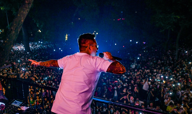 Phố đi bộ Hải Phòng - Điểm vui chơi yêu thích của giới trẻ đất cảng 