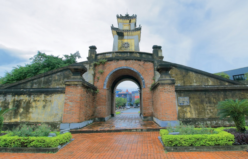 Quảng Bình Quan - Di tích lịch sử hấp dẫn du khách