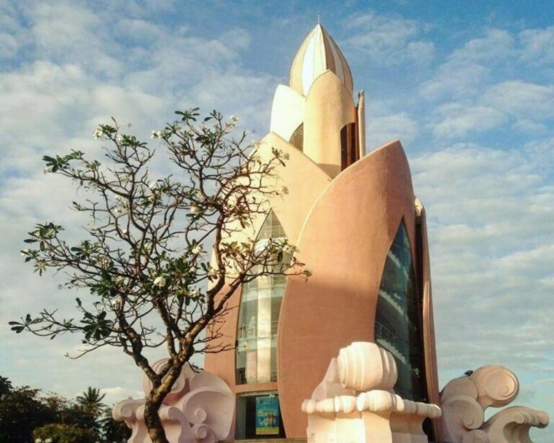 Tháp Trầm Hương - Biểu tượng du lịch đặc biệt của Nha Trang 